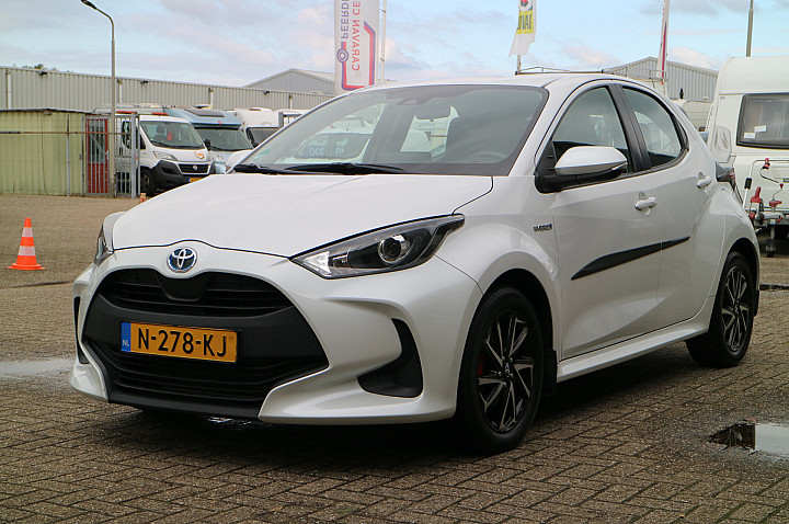 Toyota Yaris 1.5 Hybrid Active | Navi | Carplay | Camera | Trekhaak! |