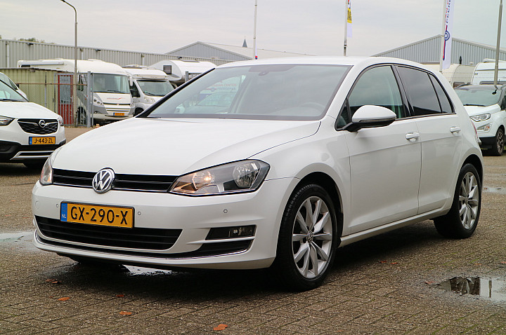 Volkswagen Golf 1.2 TSI Highline **VERKOCHT**