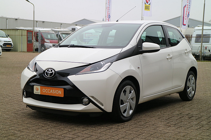 Toyota Aygo 1.0 VVT-i x-play | Camera | Automaat! |